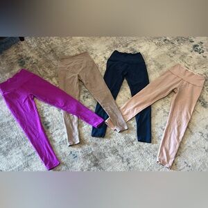 Lot of 4 Beyond Yoga leggings-size XS